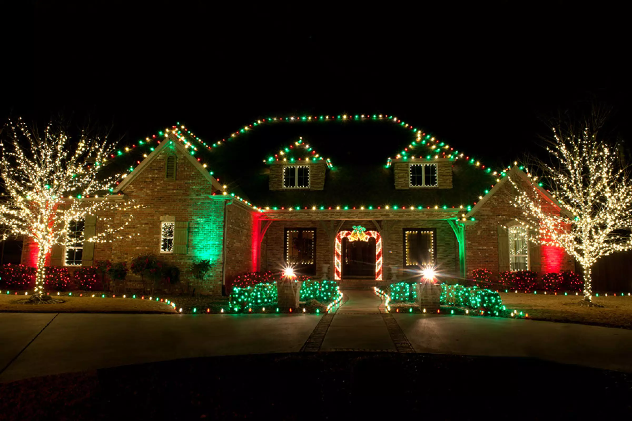 Go Big For Your Home With Holiday Dec